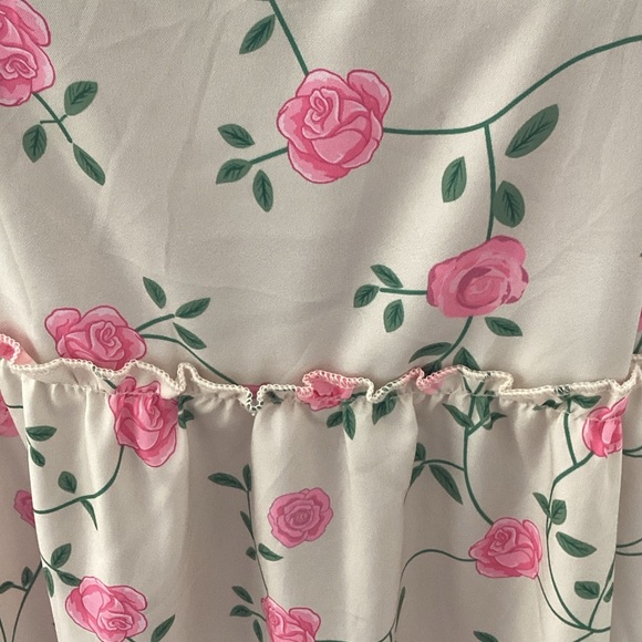 Floral Spaghetti Strap Maxi Dress - Picture 4 of 9